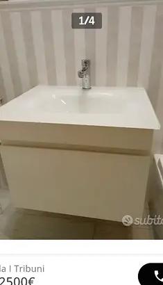Mobile bagno sospeso