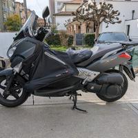 Yamaha x max 250