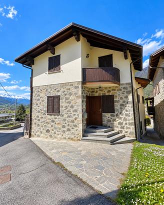 Casa indipendente valtellina