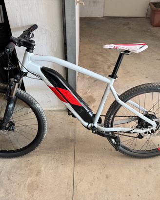 mountainbike  Rockrider E-ST 100
