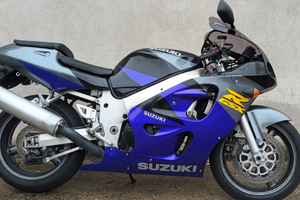 Suzuki gsx-r 600 srad
