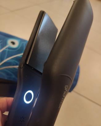Piastra per capelli GHD + pochette originale ghd