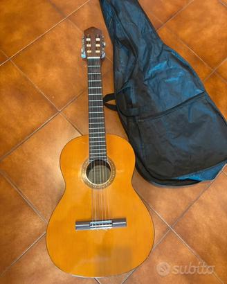 Chitarra Yamaha cs40