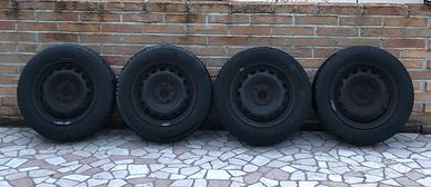 Cerchi Fiat con pneumatici 4 stagioni