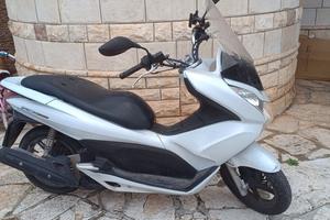 scooter HONDA PCX 150