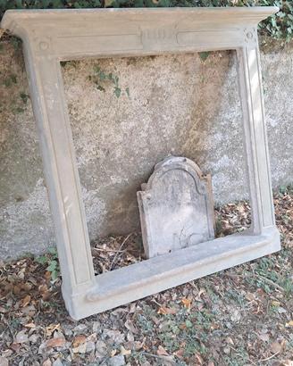 Cornice per camino in graniglia