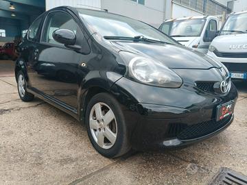 Toyota Aygo 1.0 benzina CON GARANZIA