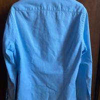 Camicia azzurra collo alla francese