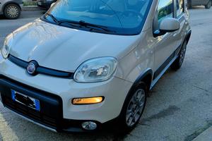 Fiat Panda 0.9 TwinAir Turbo Natural Power Trekkin