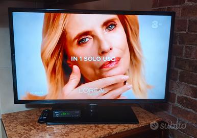 Tv Samsung 32" Full Hd con Decoder Edision Dvb-T2
