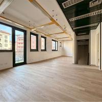 UFFICIO CON AMPIO TERRAZZO IN CENTRO