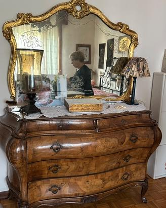 Mobili antichi Veneziani del 700