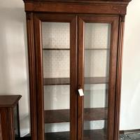 Elegante vetrina/libreria  in legno massello