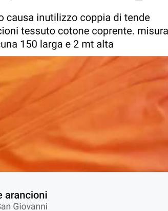 Coppia di tende arancioni