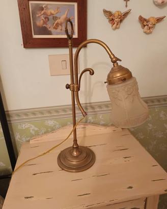 Lampada da comodino