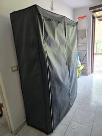 guardaroba in tessuto