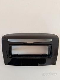 Mascherina per autoradio lancia Y 2018