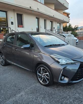 Toyota Yaris 1.5 Hybrid 5 porte Trend "Blue Editi