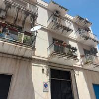 Via Messina-Ognina 28 Vani con Giardino e Terrazze