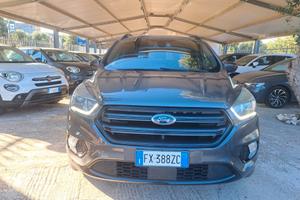 Ford Kuga 1.5 TDCI 120 CV S&S 2WD ST-Line