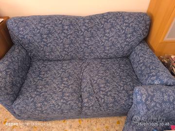 2 Divani: 3 posti (letto) + 2 posti