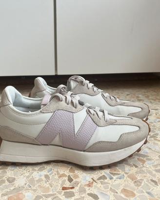 New Balance 327