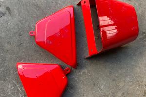 Coppia fianchetti laverda 125