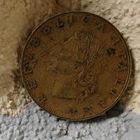 20 lire 1957, 2 Monete rare Papa