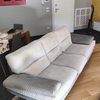 2 divani… uno 2 posti laltro 3