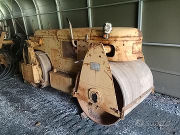 Rullo compattatore vibrante