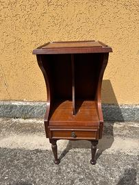 Mobiletto in legno