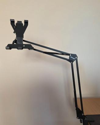 Supporto a braccio snodabile x tablet / smartphone