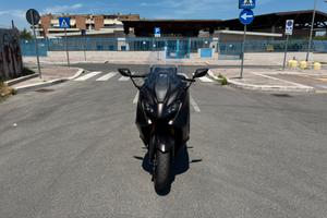 T-Max 560 Tech Max