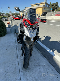 Qj Benelli Srt 900 Sx Tris di Valigie 2025
