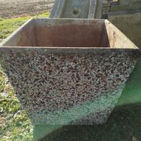 Vasi da esterno in cemento