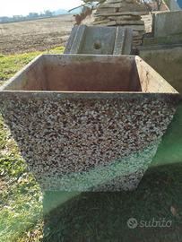 Vasi da esterno in cemento