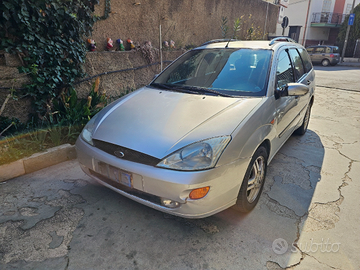 Vendo Ford focus Station wagon 2001 - 1.8 cc