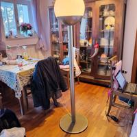 Piantana di modernariato