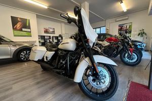 Harley-davidson Street Glide C.V.O.