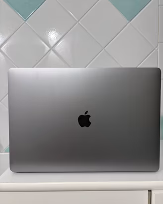 MacBook Pro 16" (2019) – i9 / 32GB RAM / 1TB S