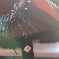 scarponcini Trekking nuovi