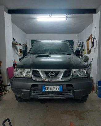 NISSAN TERRANO 2004