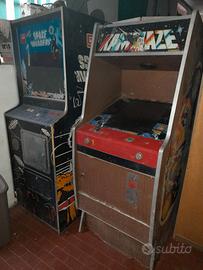 Cabinati arcade retro game space invaders,kamikaze