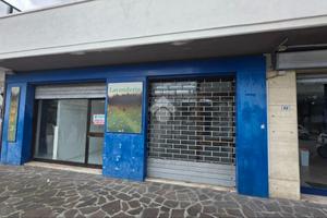 NEGOZIO A SAN GIOVANNI TEATINO