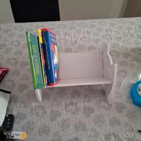 Libreria bimbo bimba a forma di gatto