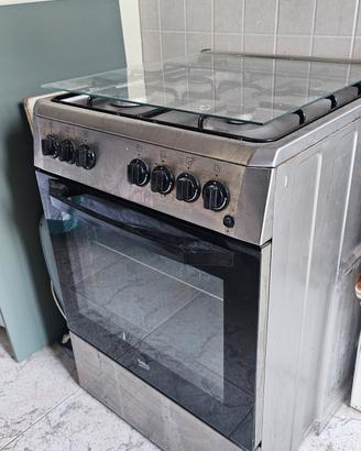 cucina a gas con forno elettrico BEKO