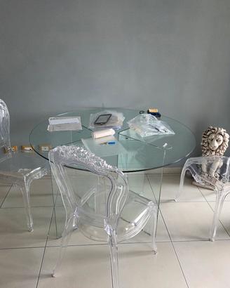 tavolo tondo in vetro e 4 sedie 