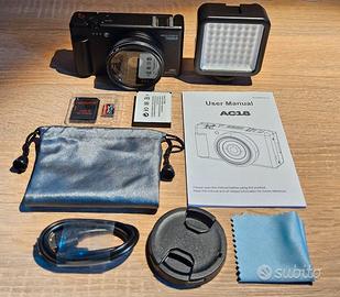 Fotocamera digitale 4K/72MP con treppiede