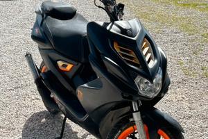 Yamaha aerox 2017