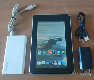 TABLET ACER DA 8 POLLICI,PIU ACCESSORI